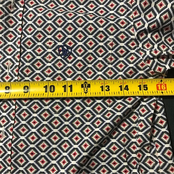 Ariat Button Down Shirt Kids Medium 10/12 Green, Red,Beige and white like new - Picture 4 of 7